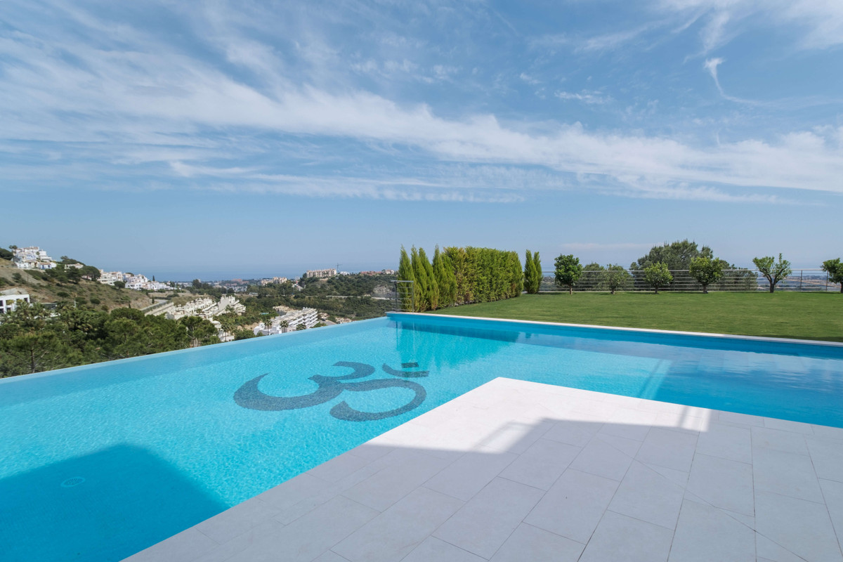 Casa de 12 Dormitorios en venta en Benahavís