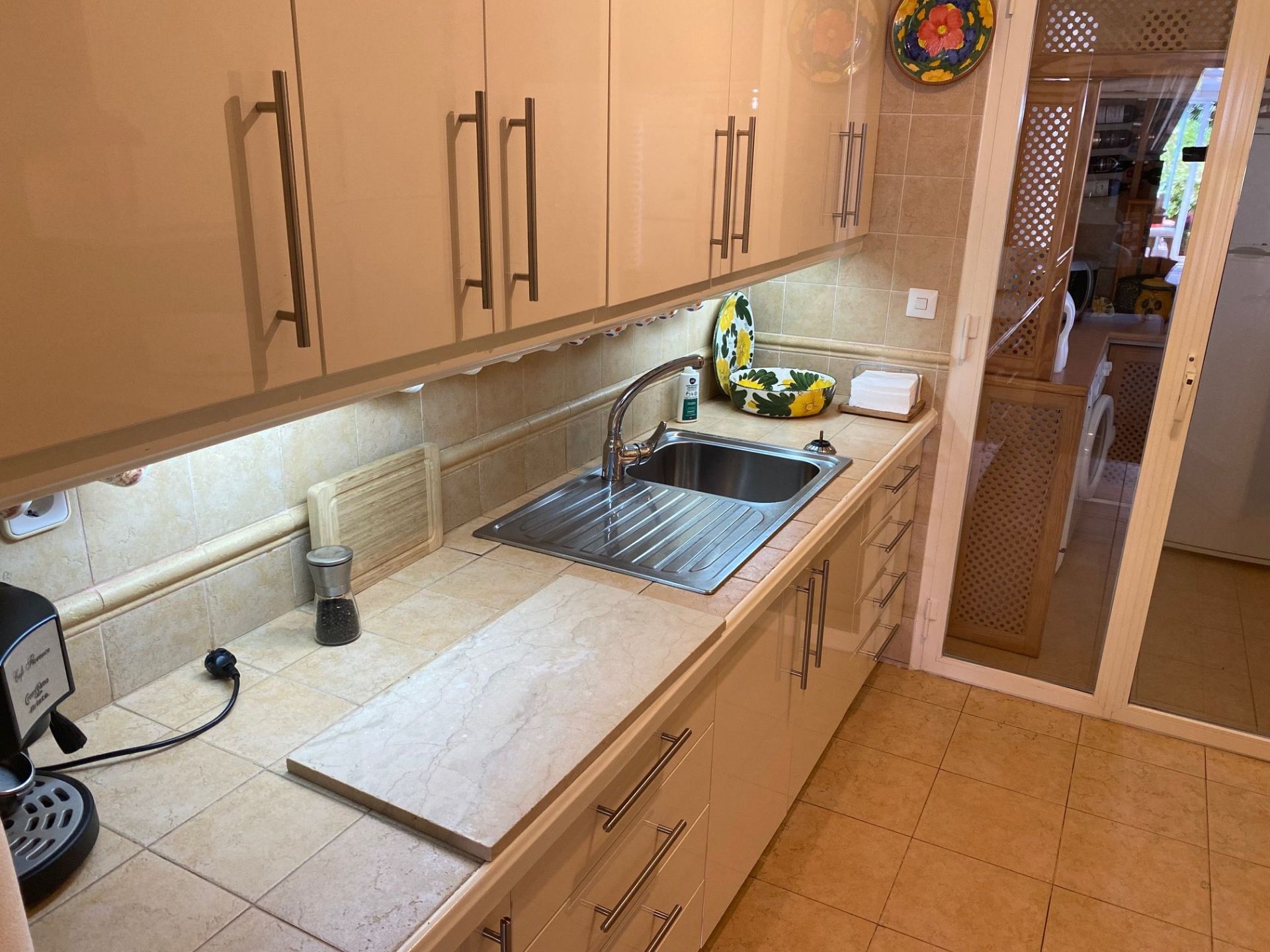 Piso de 2 Dormitorios en venta en Nueva Milla de Oro, Estepona