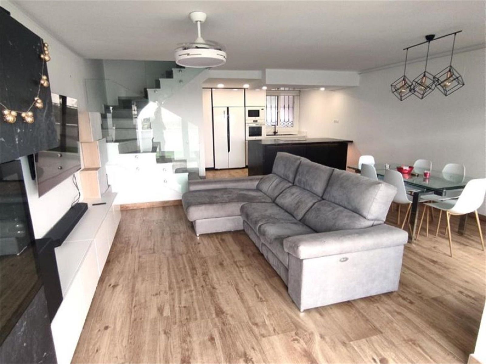 Casa Adosada de 3 Dormitorios en venta en Mijas