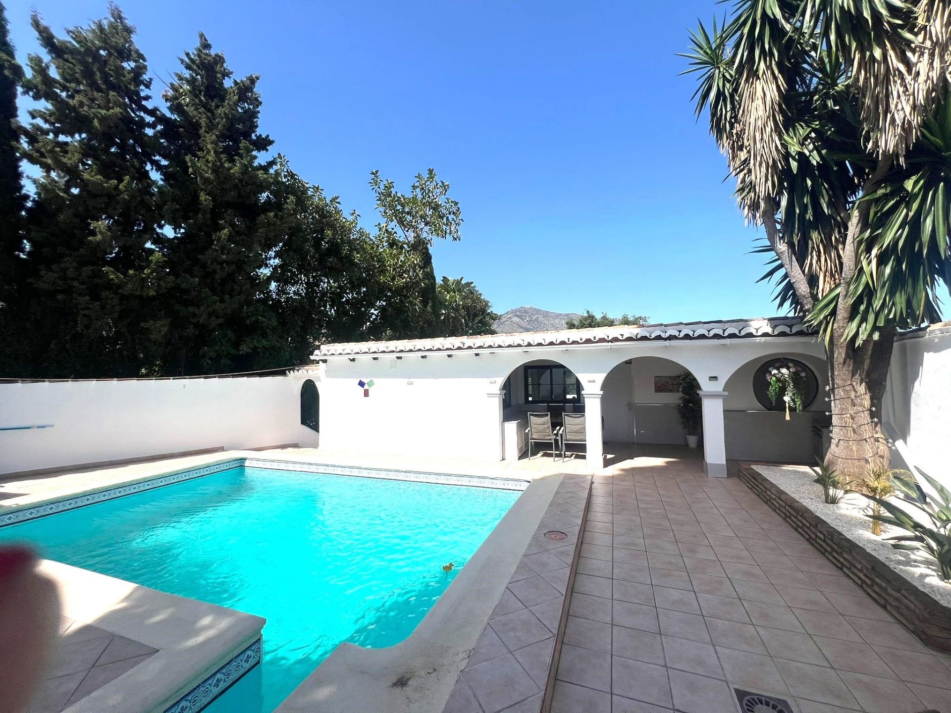 Casa de 3 Dormitorios y 3 Baños en venta en Mijas