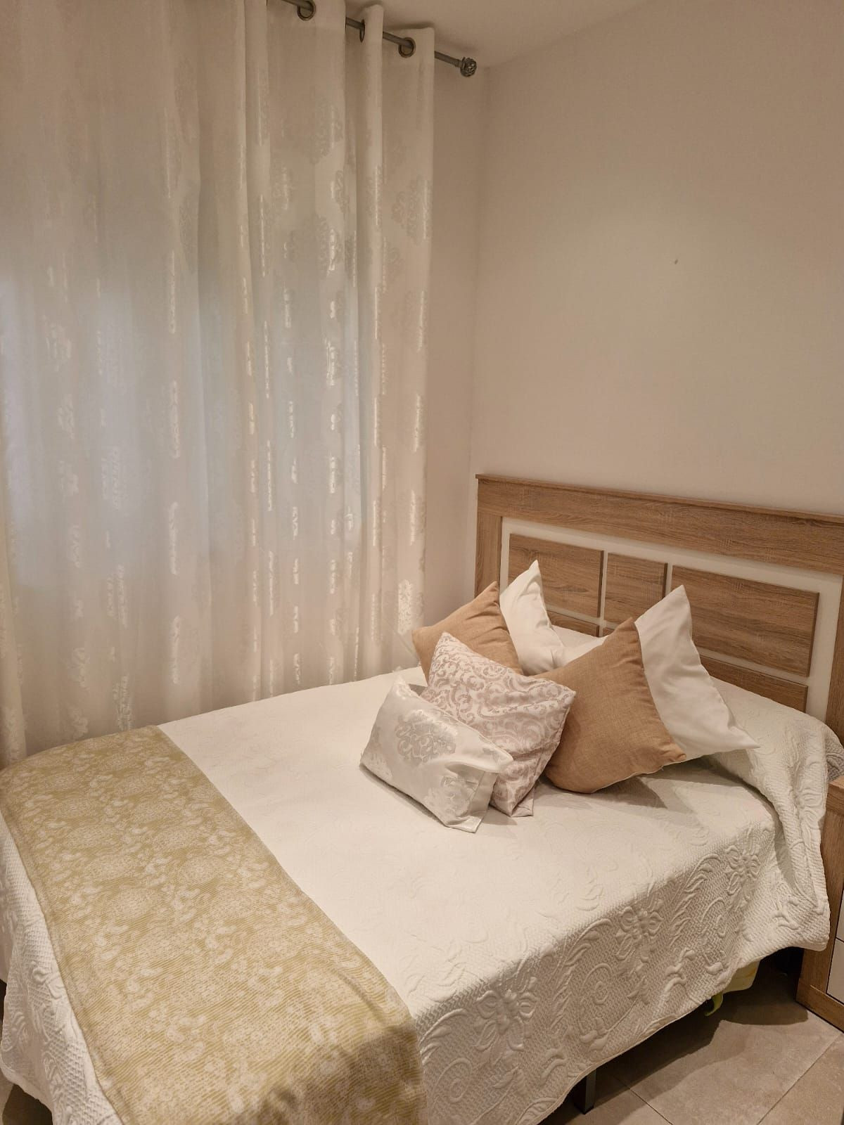 Piso de 2 Dormitorios y 1 Baño en venta en Torremolinos