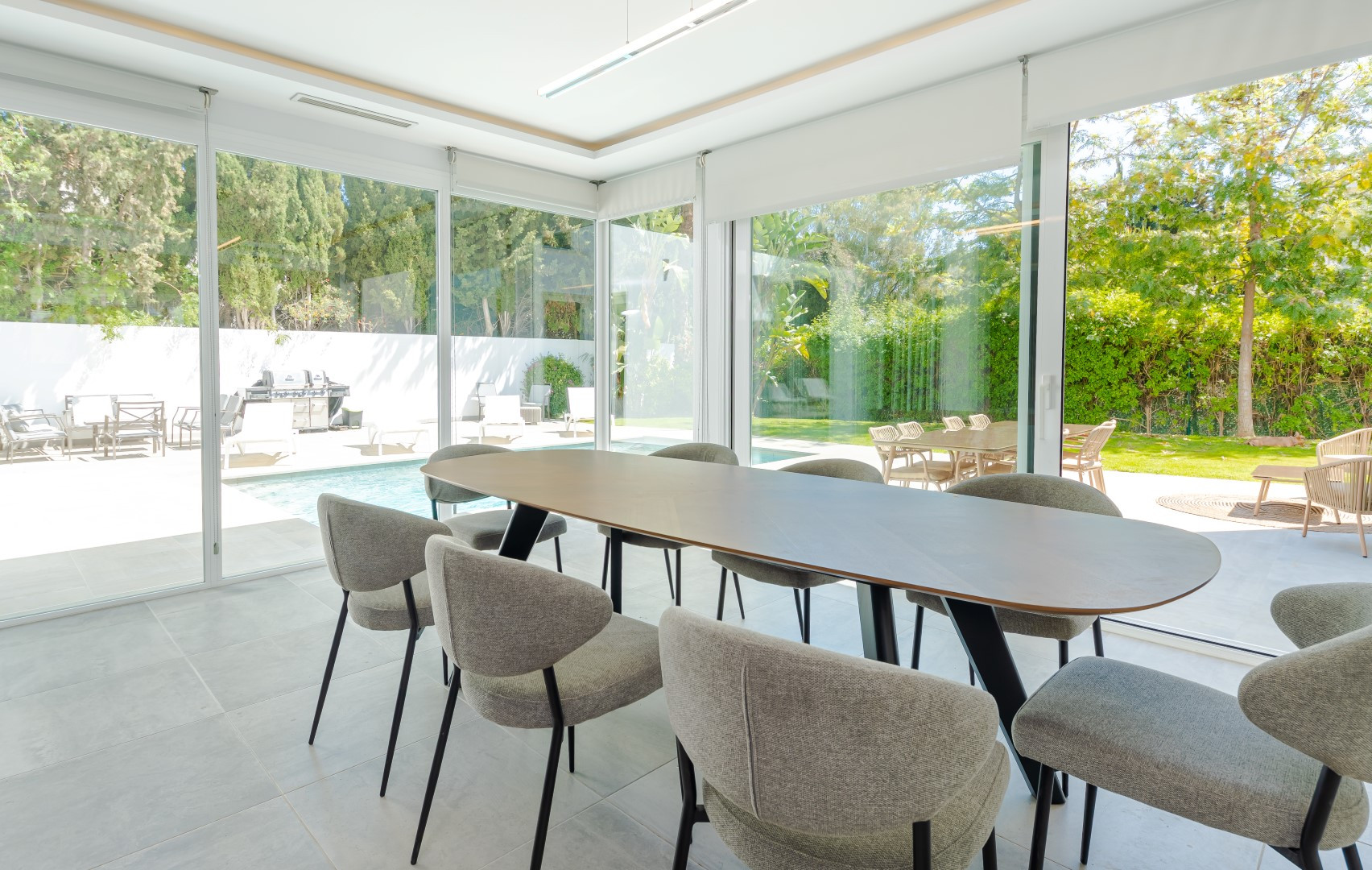Casa de 6 Dormitorios y 6 Baños en venta en Nueva Andalucía, Marbella