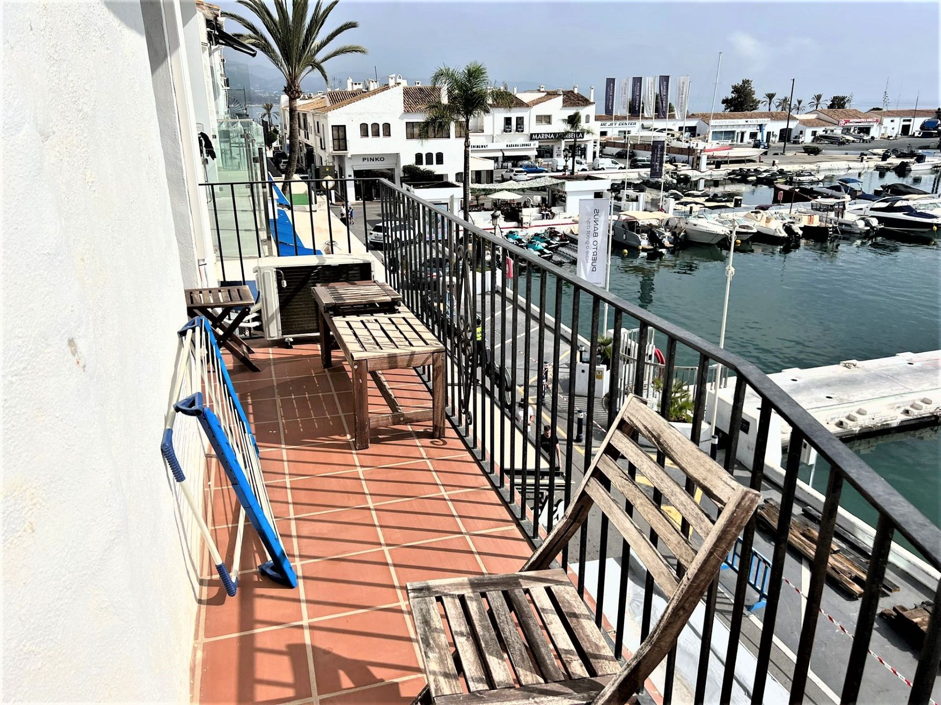 3 спални, 3 бани - Апартамент за продажба в Puerto Banus, Marbella