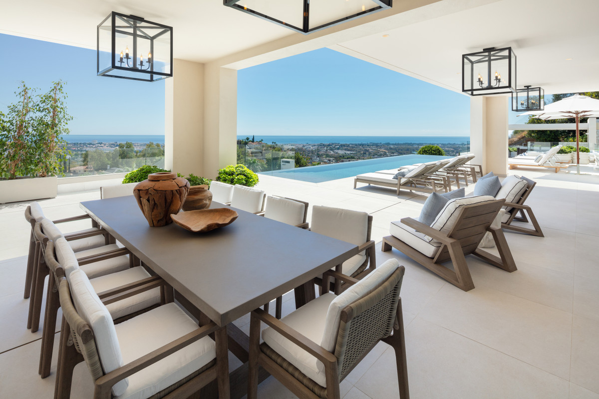 Casa de 6 Dormitorios en venta en Benahavís Pueblo