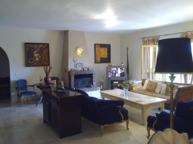 Casa de 7 Dormitorios en venta en Nueva Andalucía, Marbella