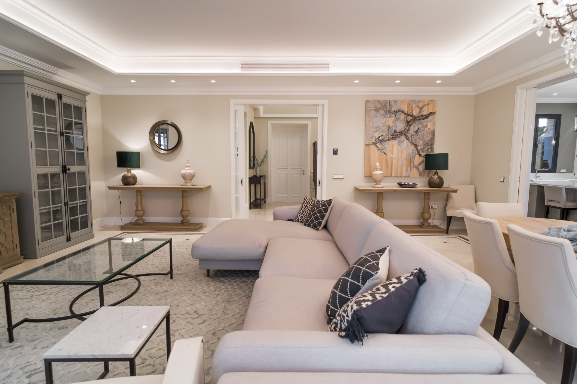 Casa de 6 Dormitorios y 6 Baños en venta en Los Flamingos, Benahavís