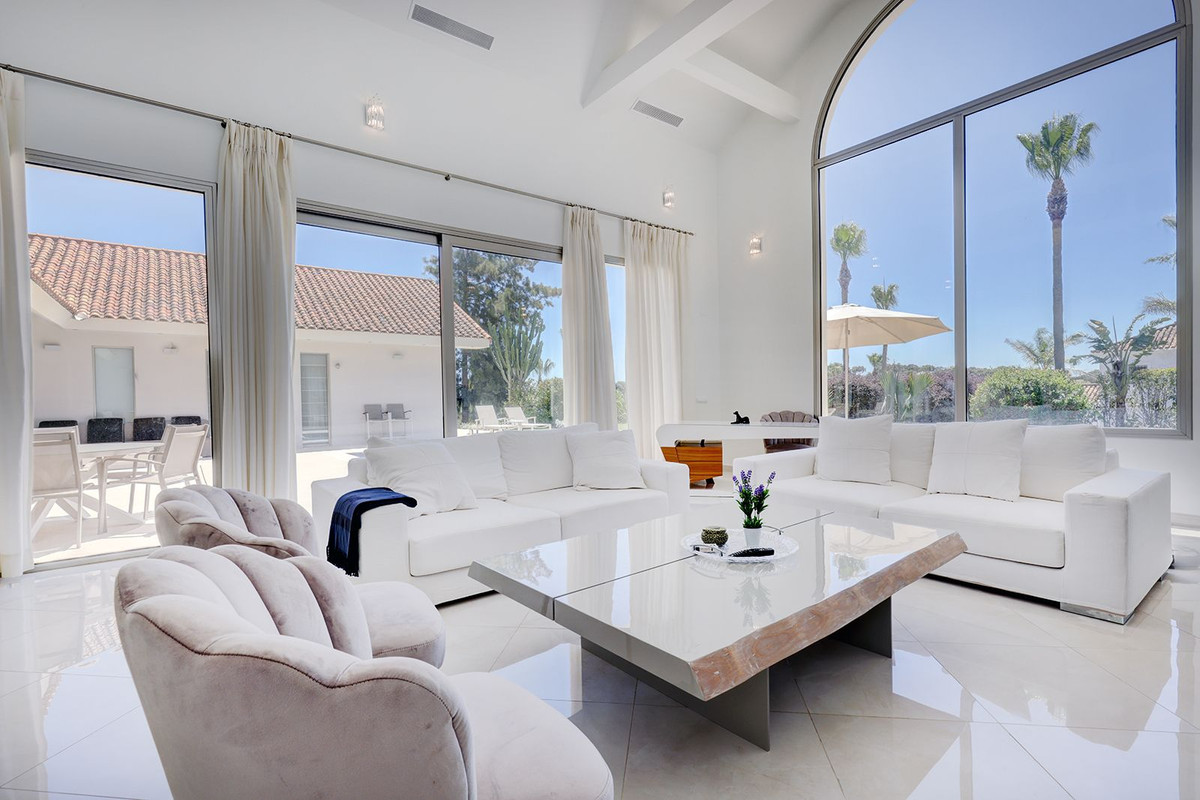 Casa de 5 Dormitorios y 5 Baños en venta en Sotogrande
