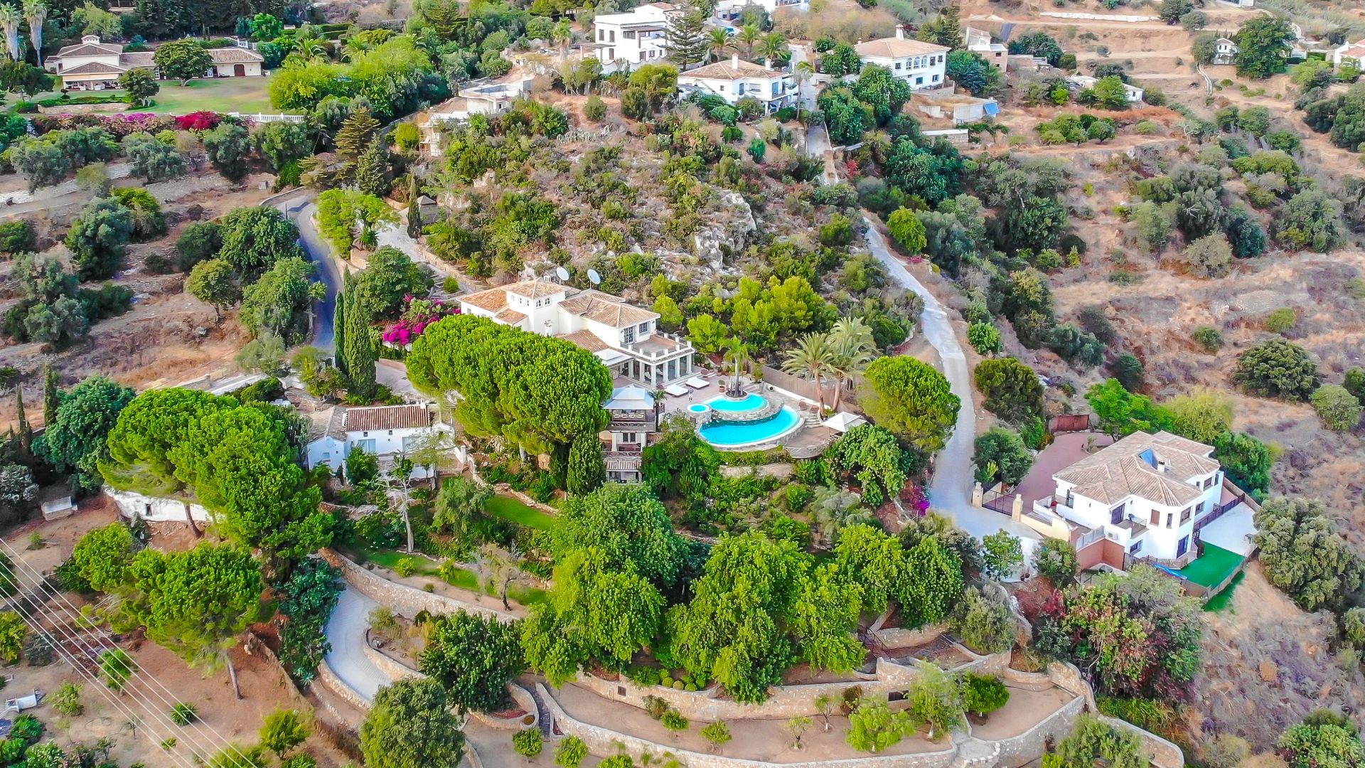 9 Bed - Villa for Sale in Mijas