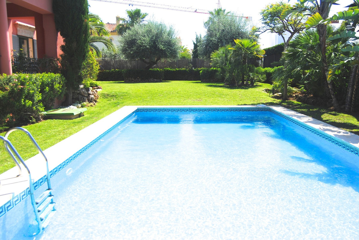 Casa de 5 Dormitorios y 5 Baños en venta en Marbella Centro