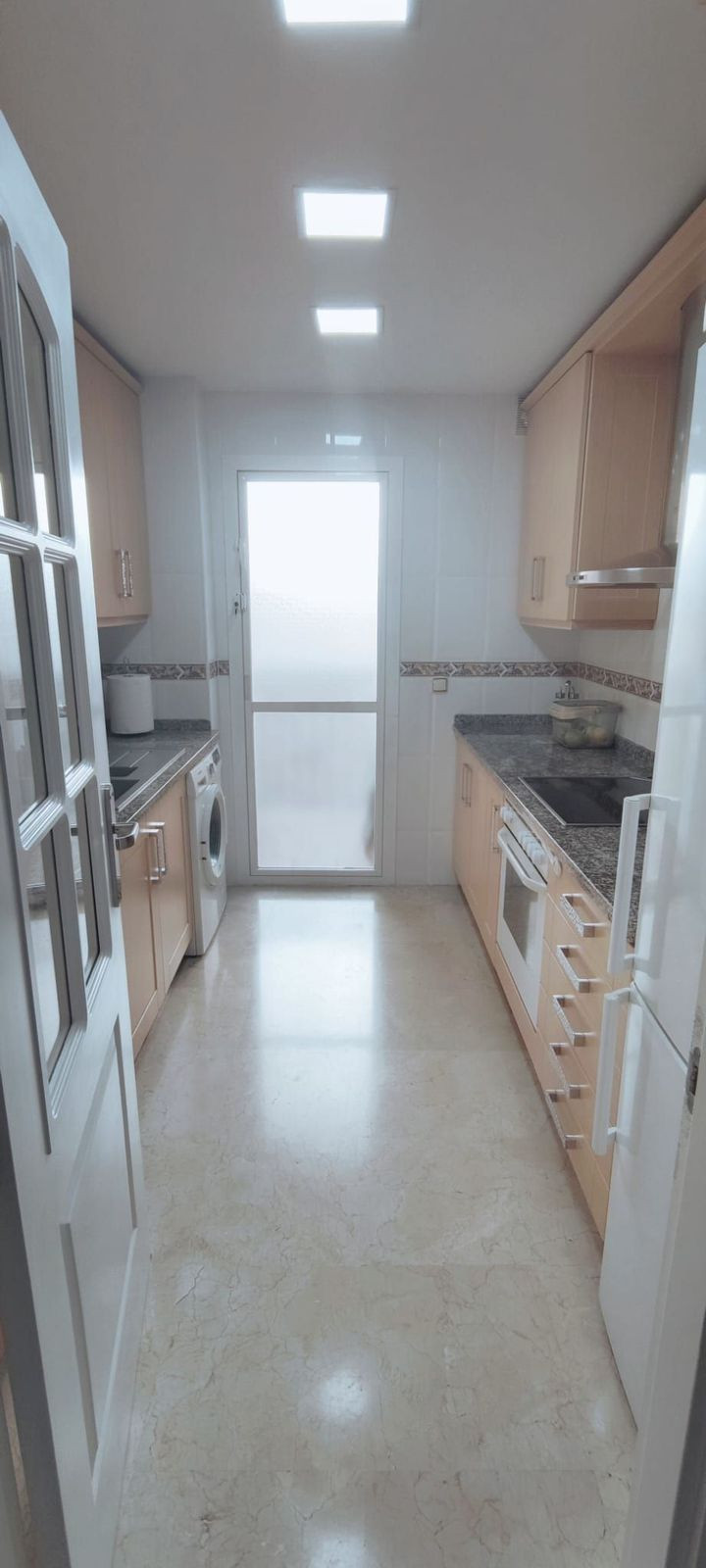 Piso de 2 Dormitorios en venta en Estepona