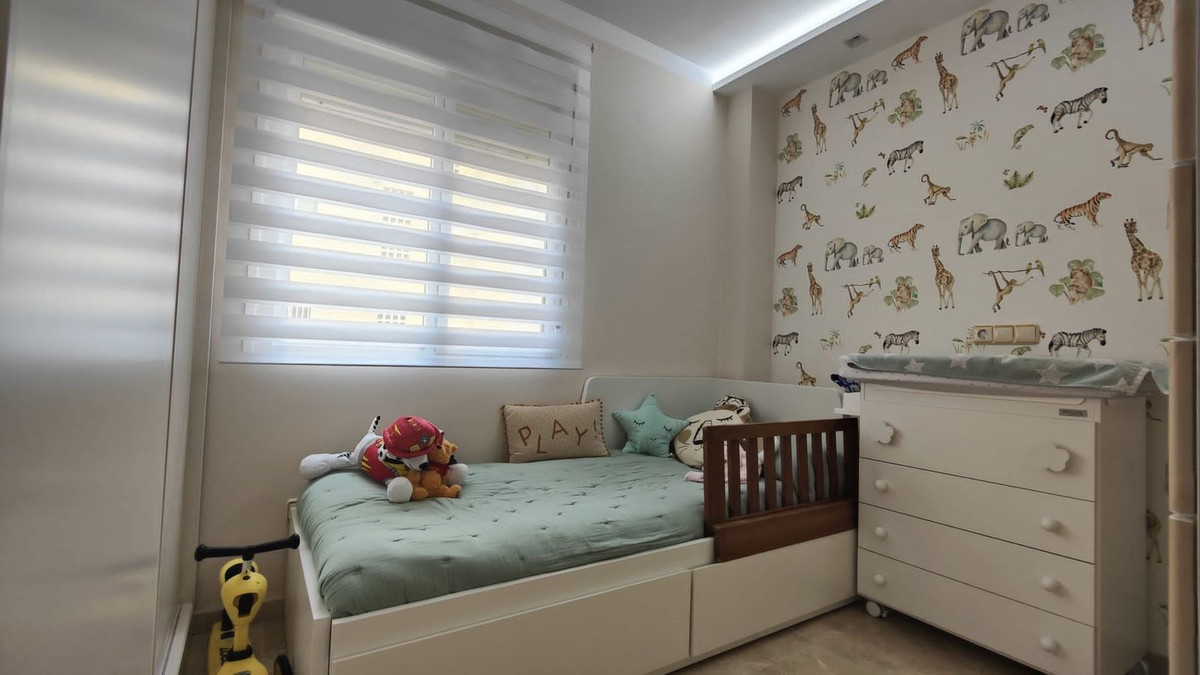 Piso de 2 Dormitorios en venta en Estepona