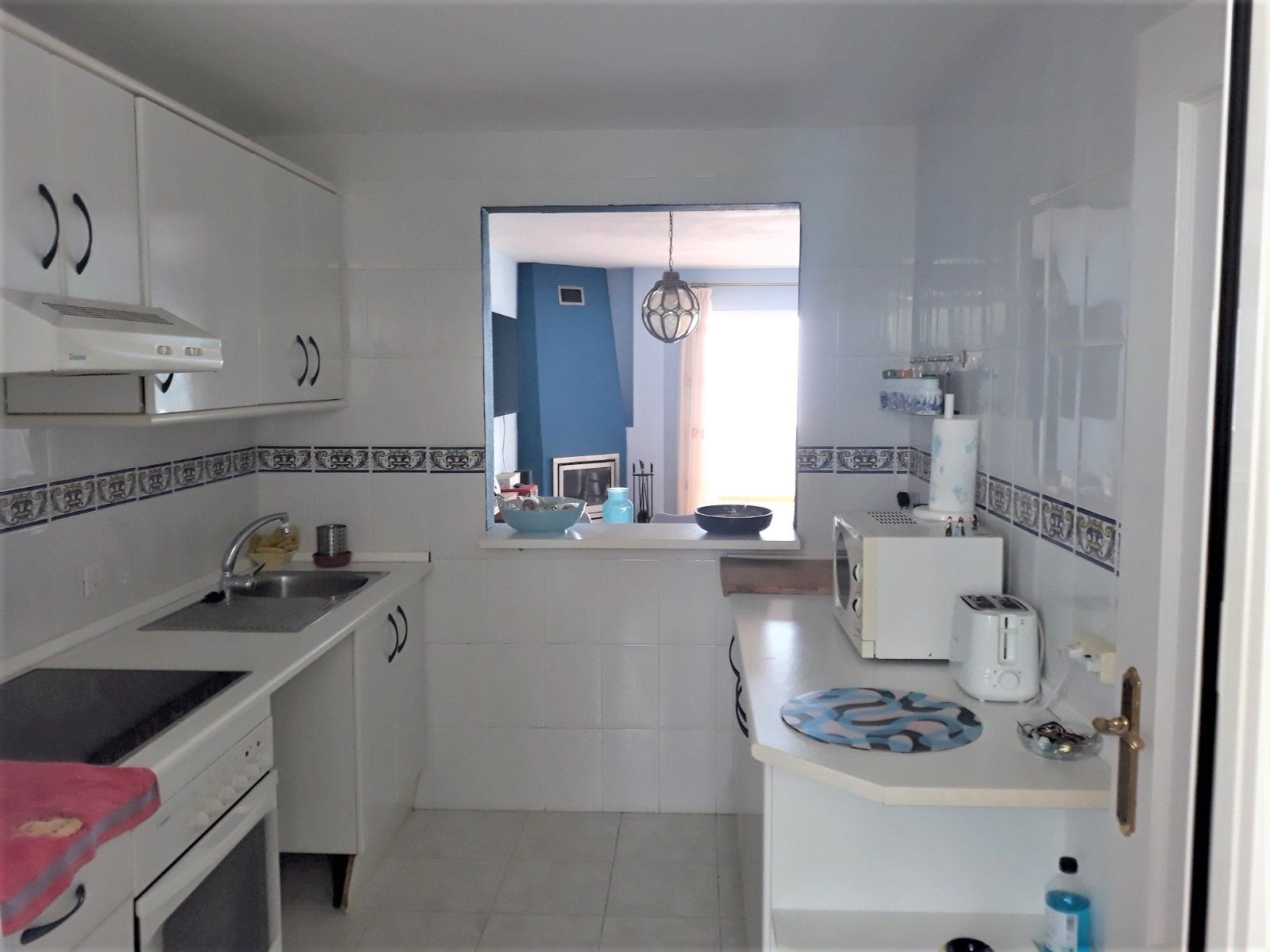 Piso de 2 Dormitorios y 2 Baños en venta en Calahonda, Mijas