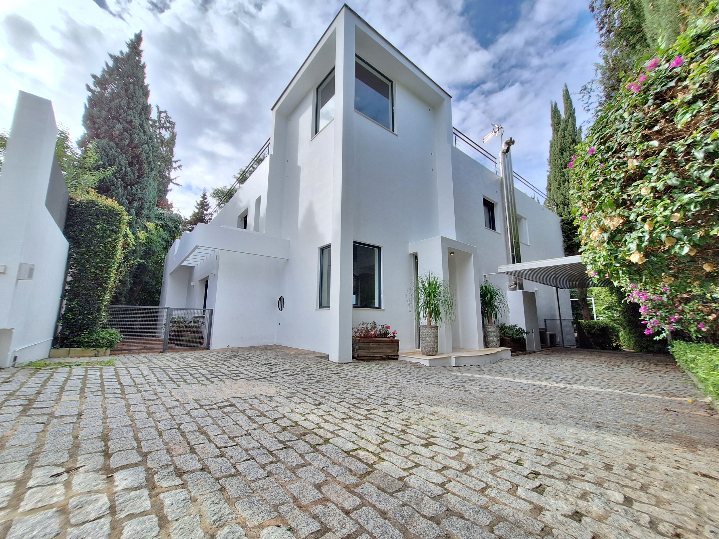 5 спални - Вила за продажба в Nueva Andalucia, Marbella