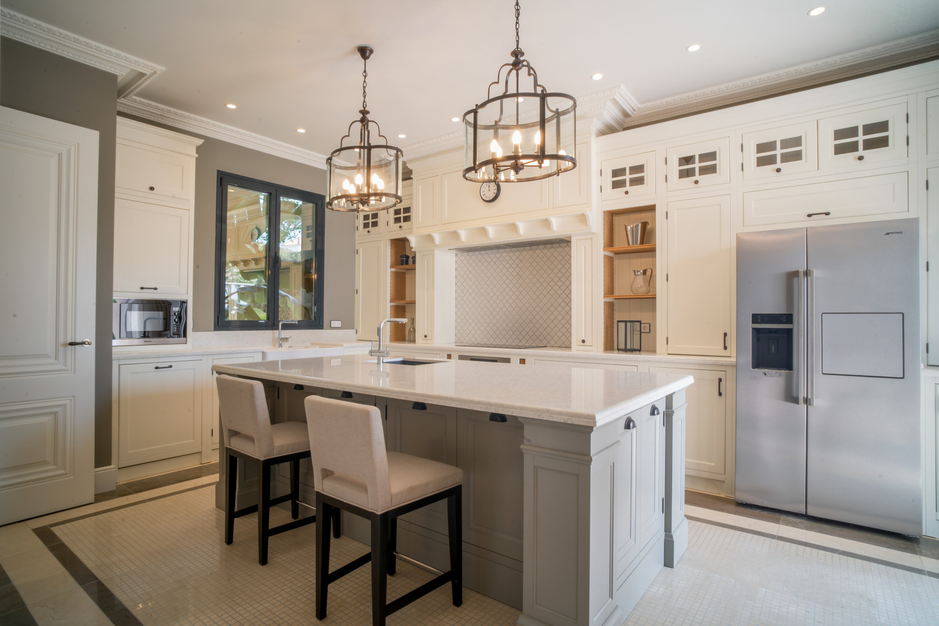 Casa de 6 Dormitorios y 6 Baños en venta en Los Flamingos, Benahavís
