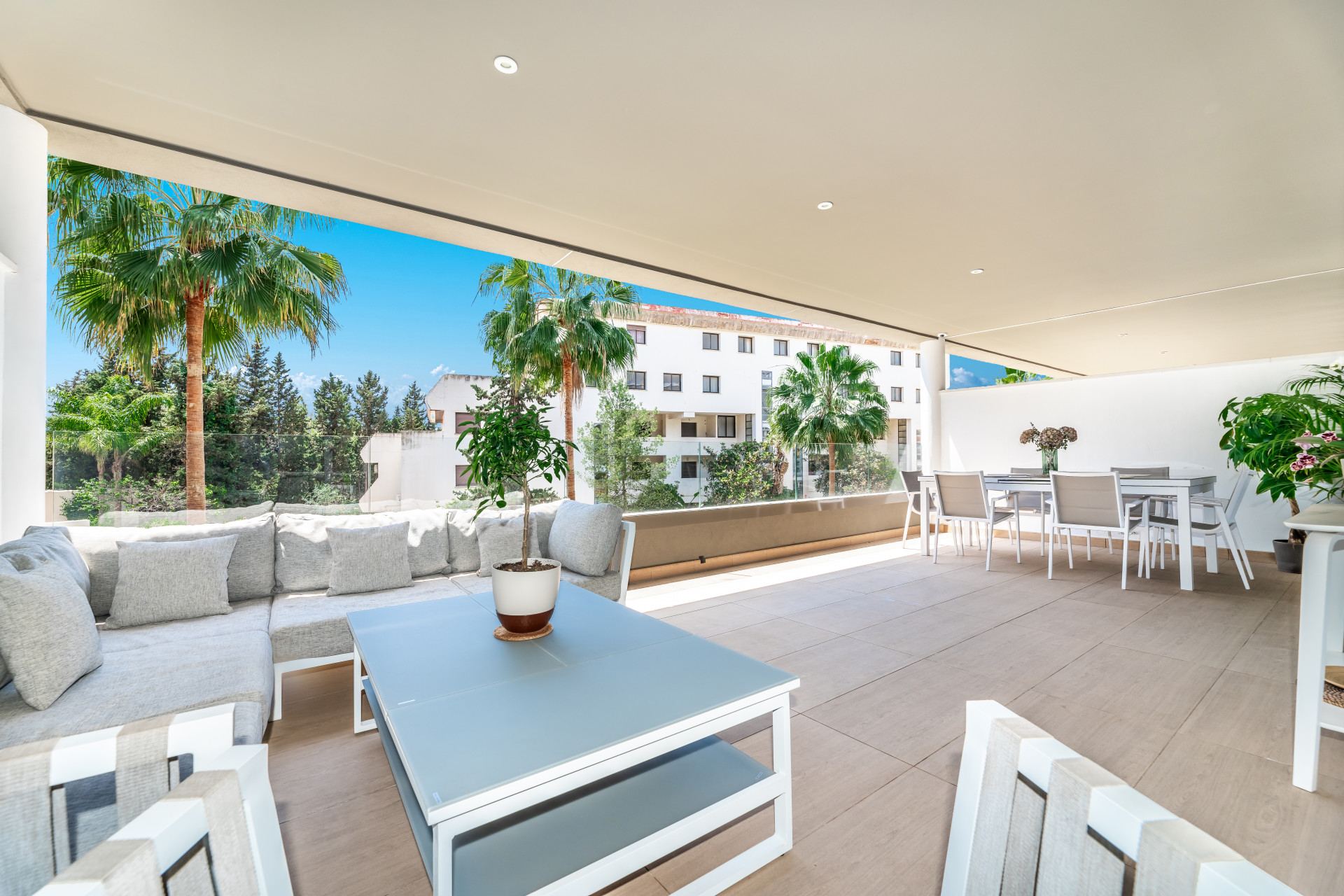 2 Bed, 2 Bath - Apartment for Sale in Nueva Andalucia, Marbella