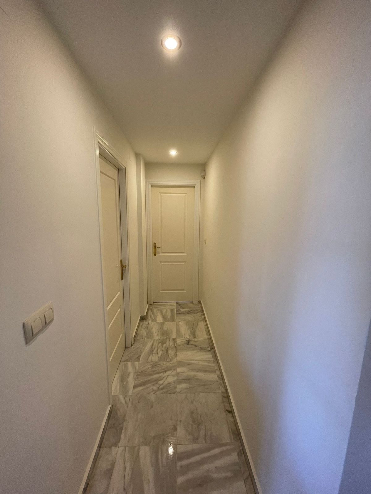 Piso de 2 Dormitorios y 2 Baños en venta en Riviera del Sol, Mijas
