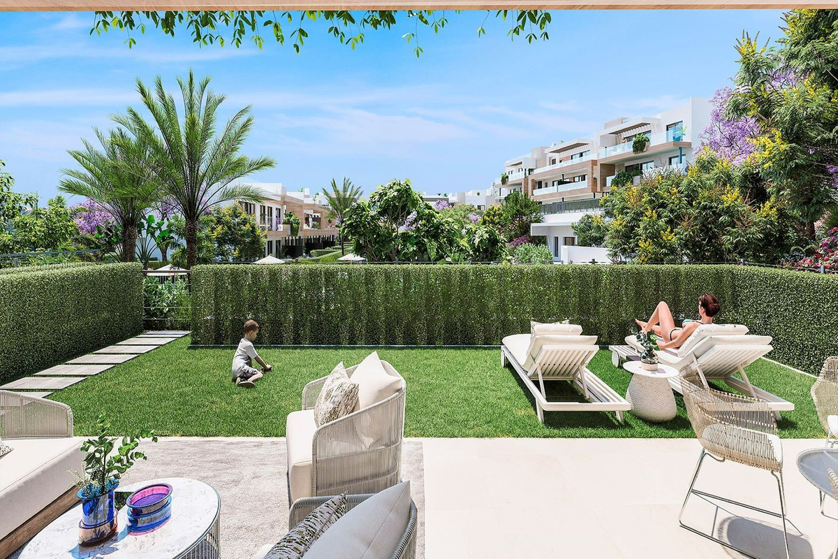 3 спални, 2 бани - Апартамент за продажба в Atalaya, Estepona