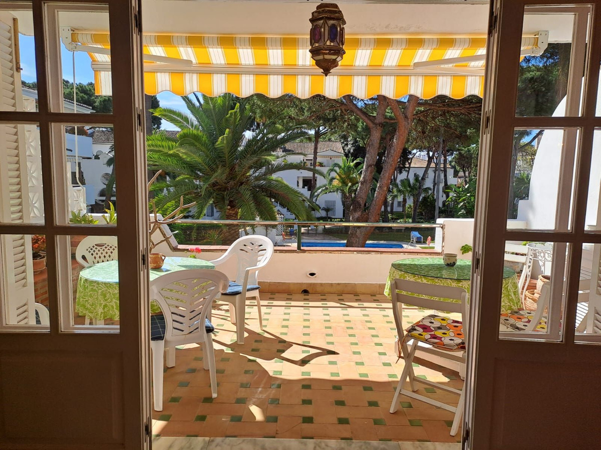 Piso de 3 Dormitorios en venta en Nueva Milla de Oro, Atalaya Isdabe