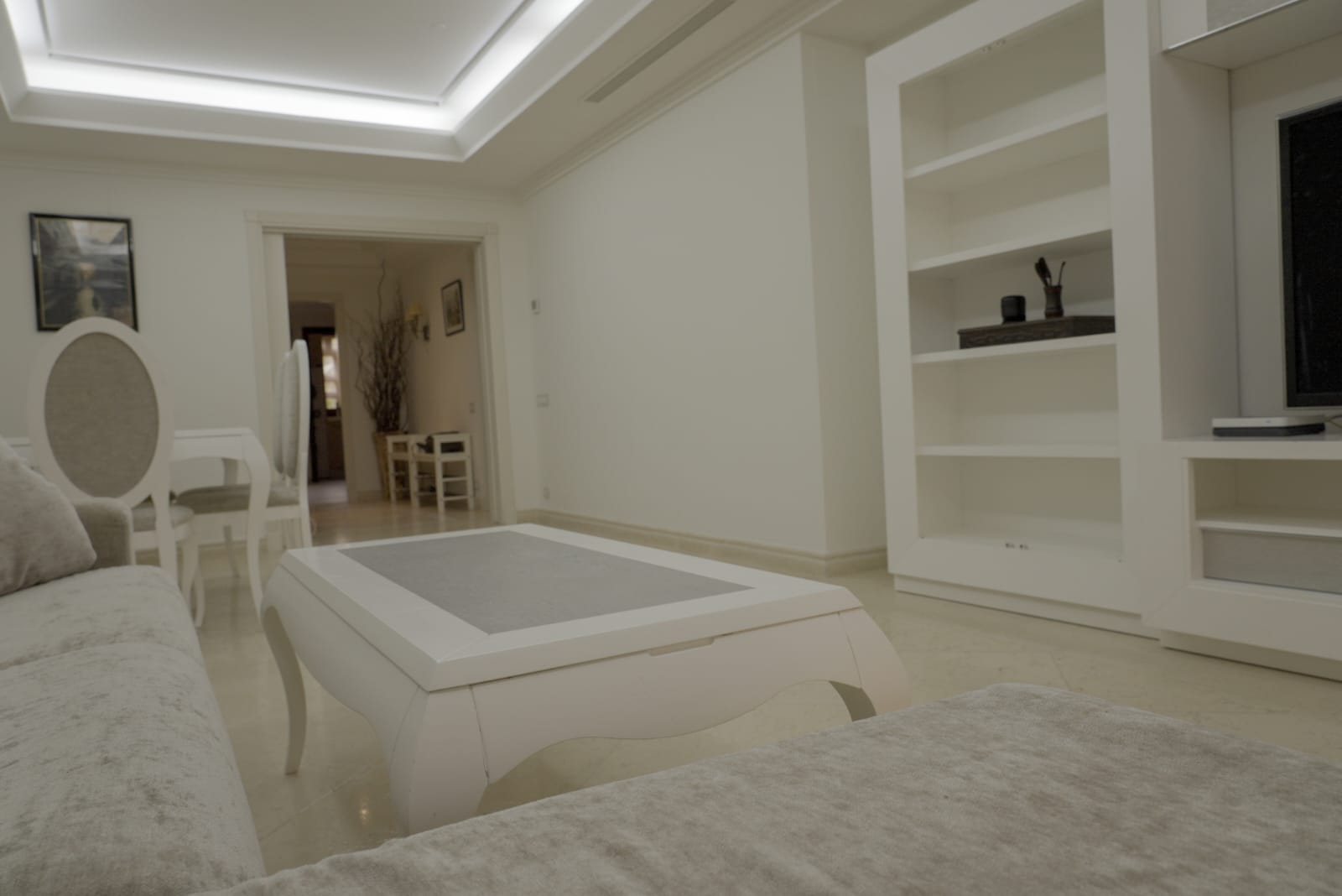 Piso de 2 Dormitorios y 2 Baños en venta en La Alqueria, Estepona