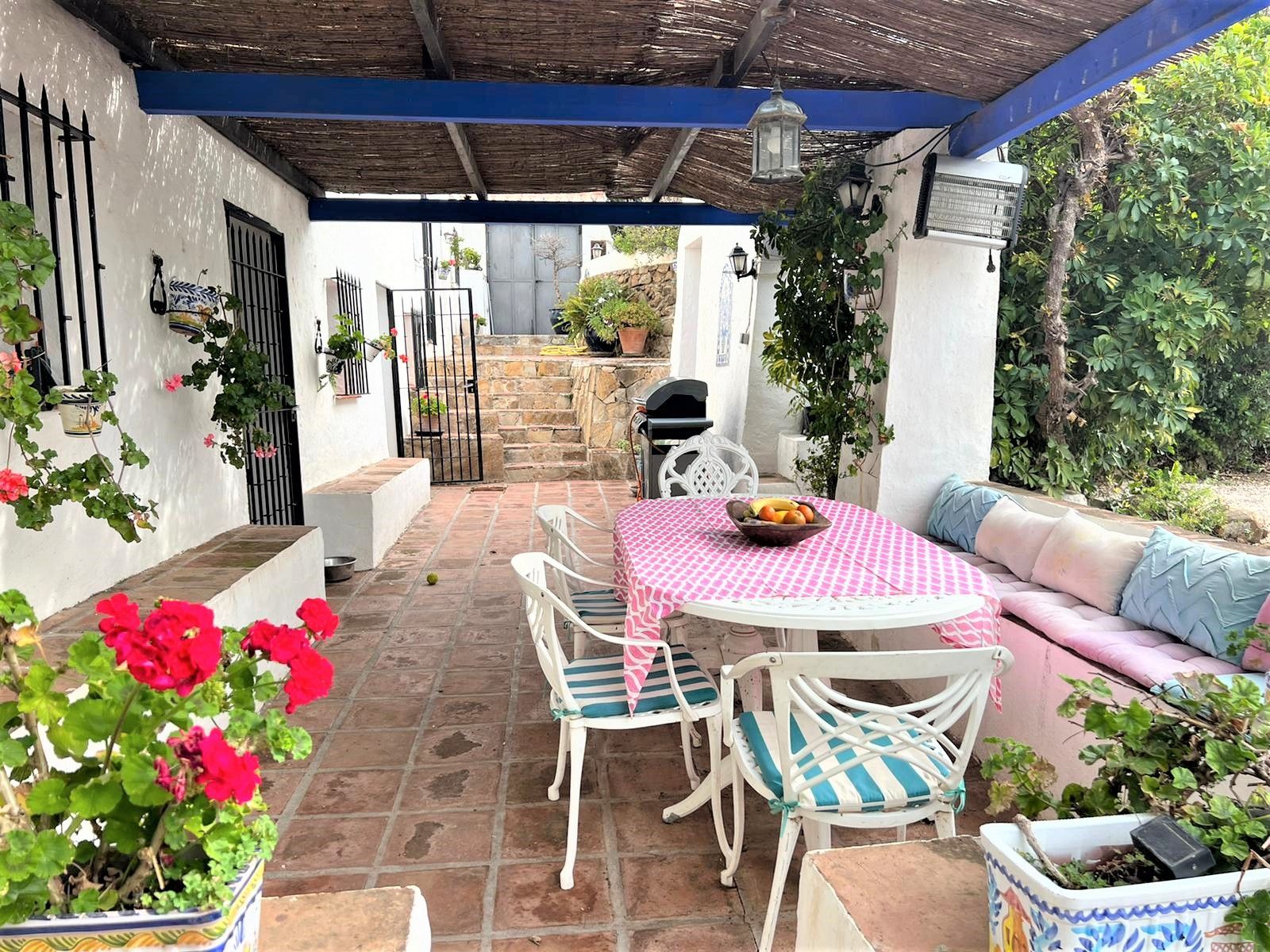 Finca de 5 Dormitorios en venta en Mijas