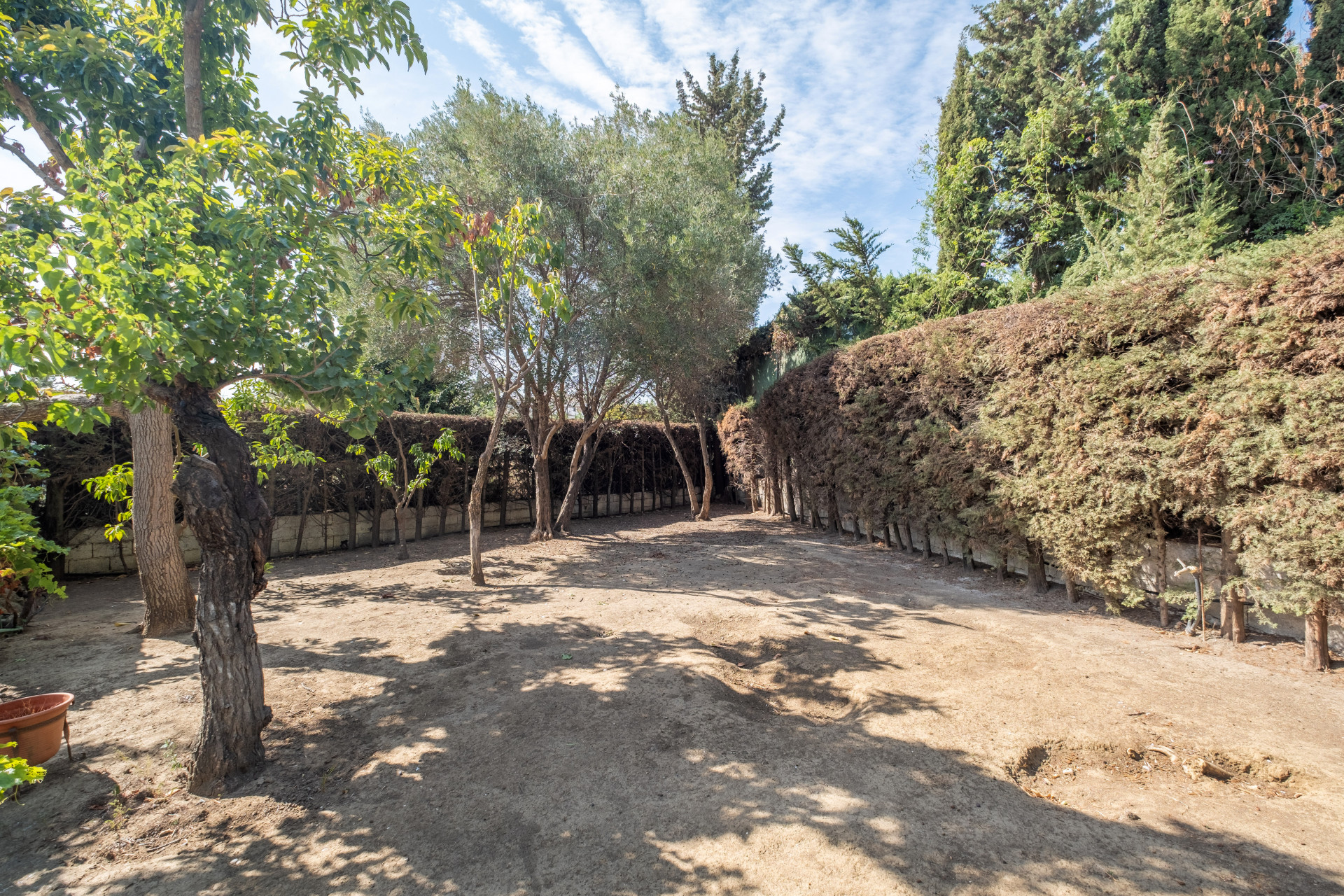 Casa de 4 Dormitorios y 4 Baños en venta en La Alqueria, Estepona