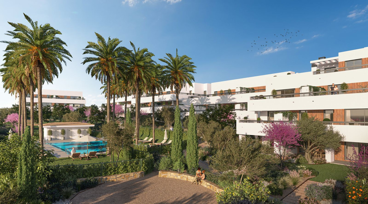 Piso de 3 Dormitorios en venta en Estepona