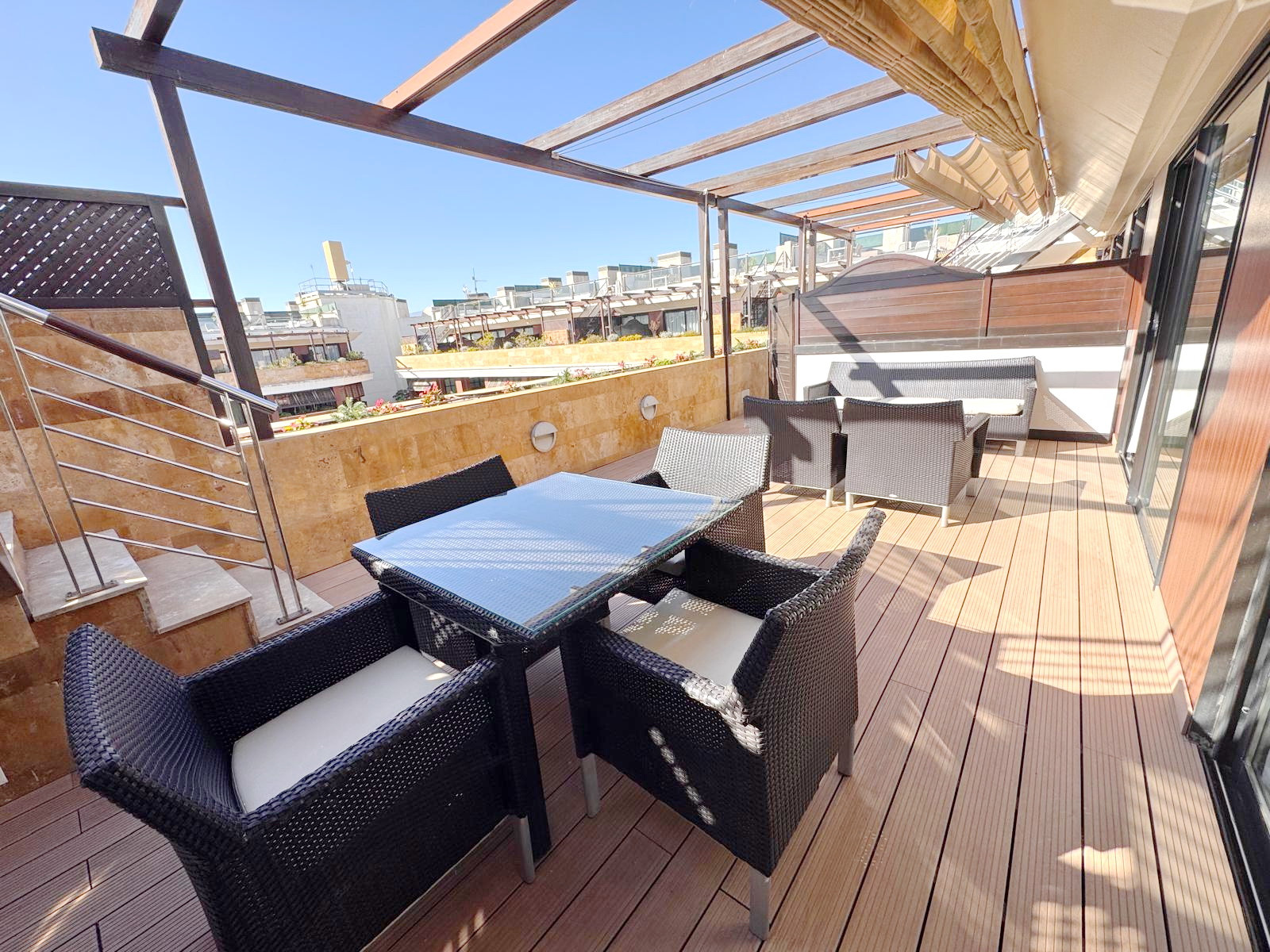 Ático de 2 Dormitorios en venta en Puerto Banús, Marbella