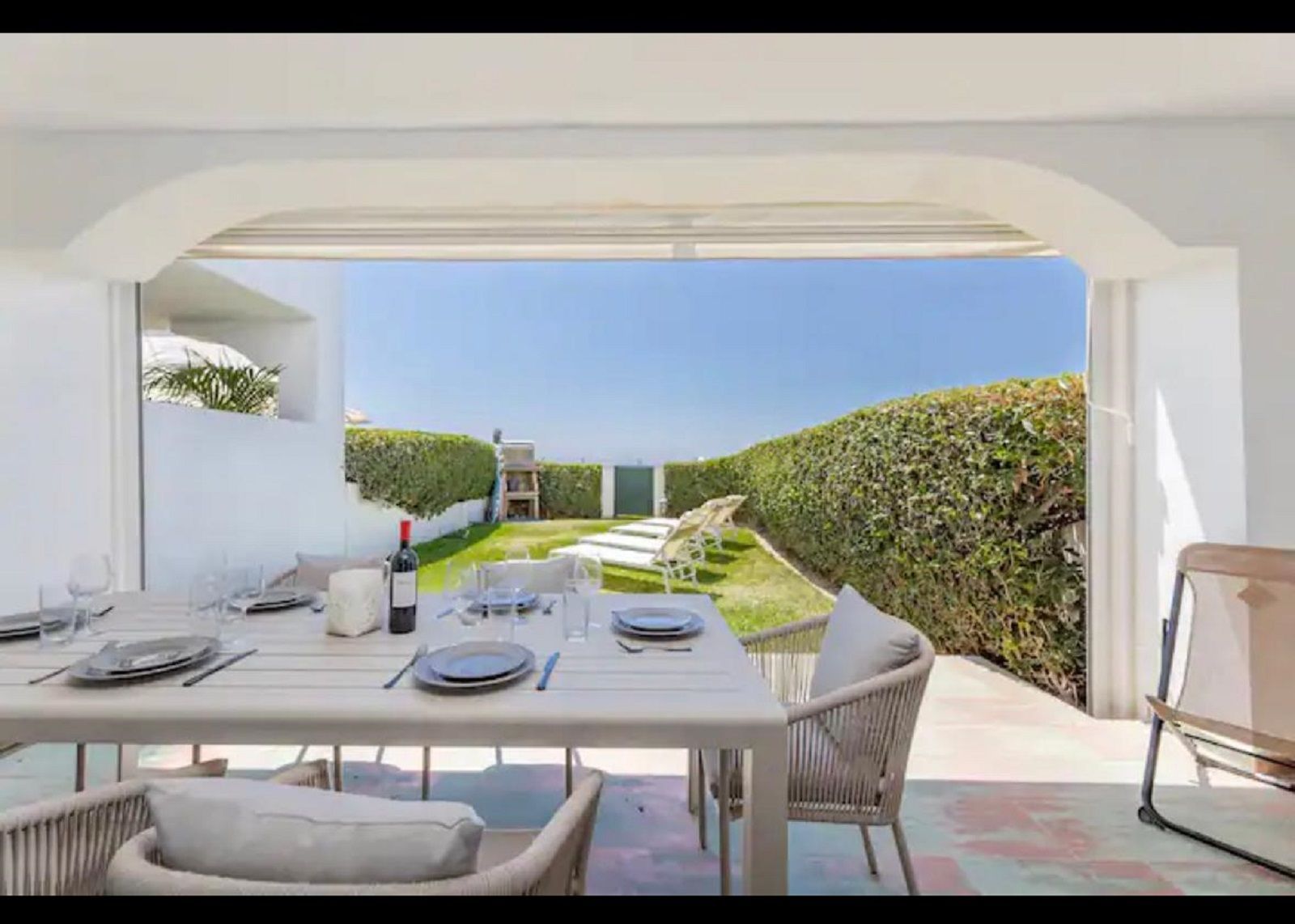 Casa de 4 Dormitorios y 3 Baños en venta en El Rosario, Marbella