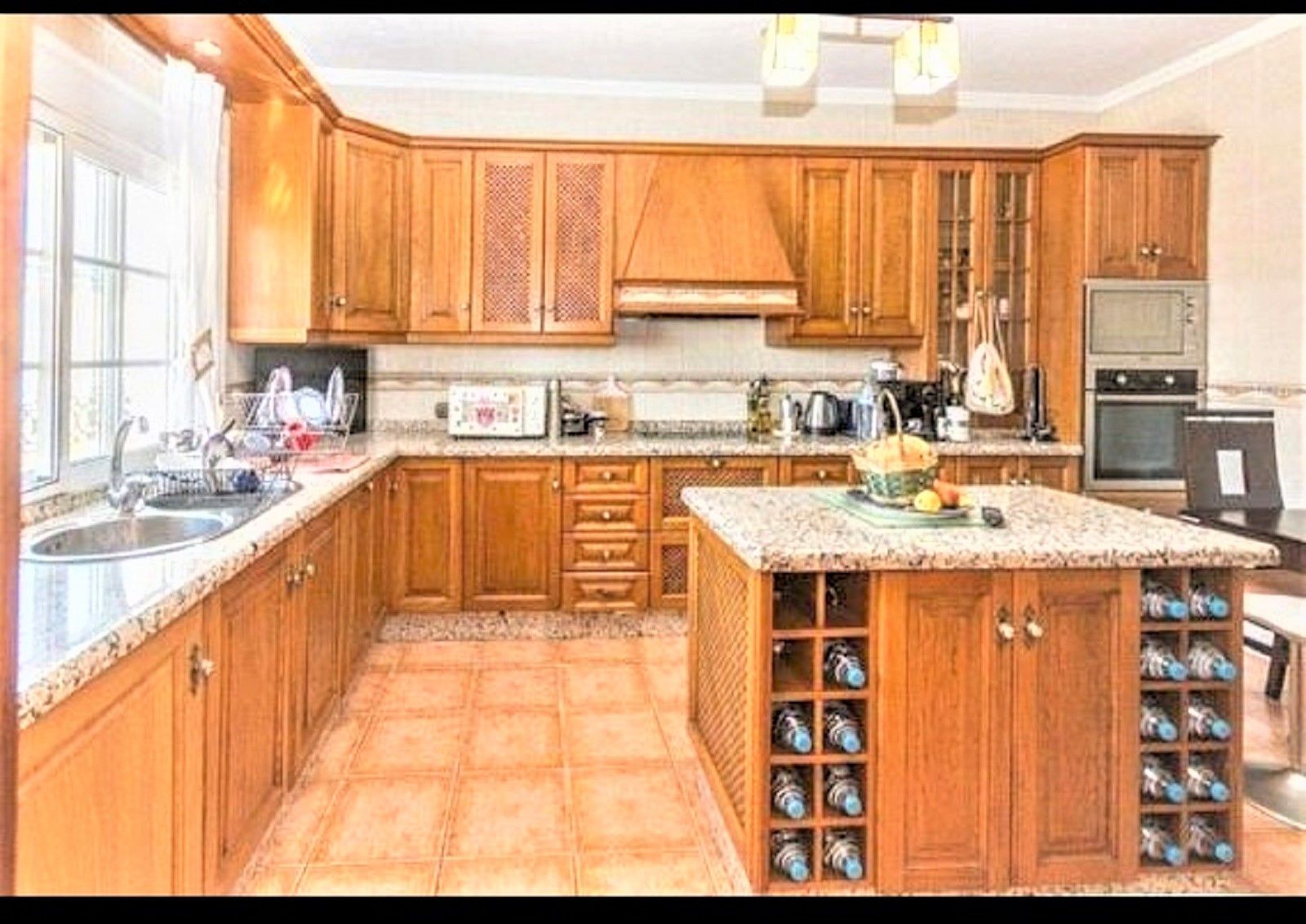 Finca de 3 Dormitorios y 2 Baños en venta en Mijas