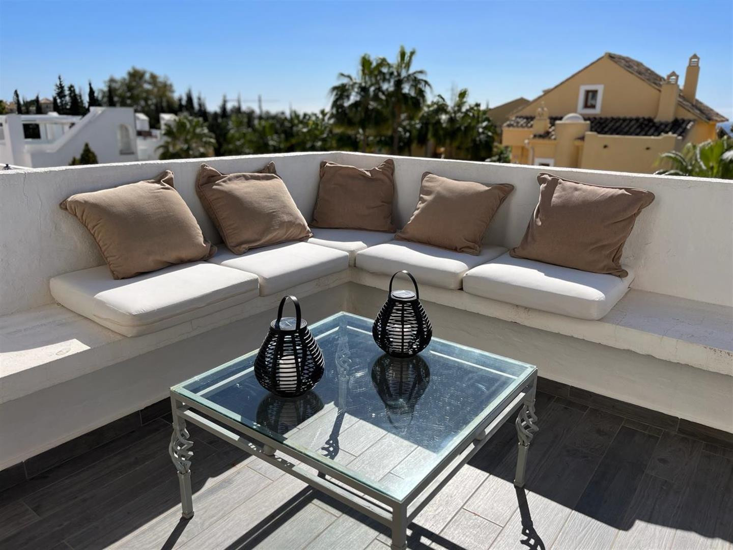 Ático de 2 Dormitorios y 2 Baños en venta en Nagüeles, Marbella