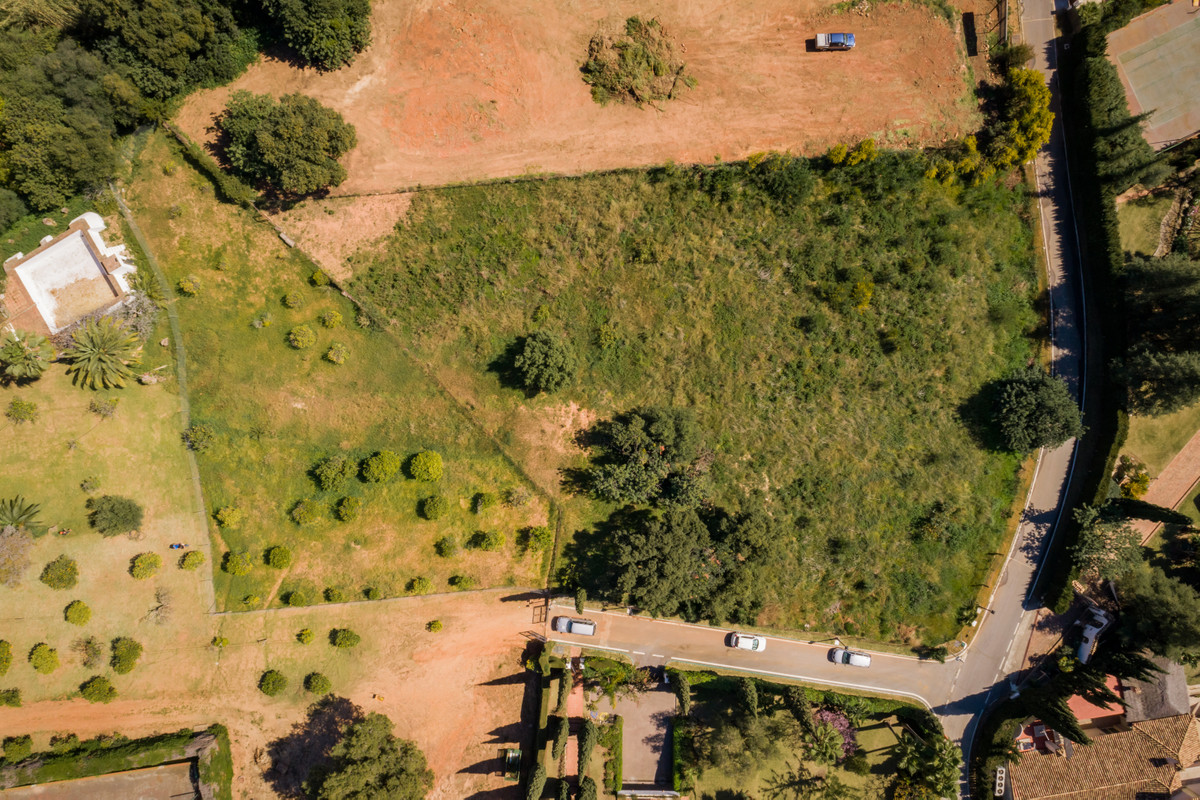 Terreno en venta en Sierra Blanca, Marbella
