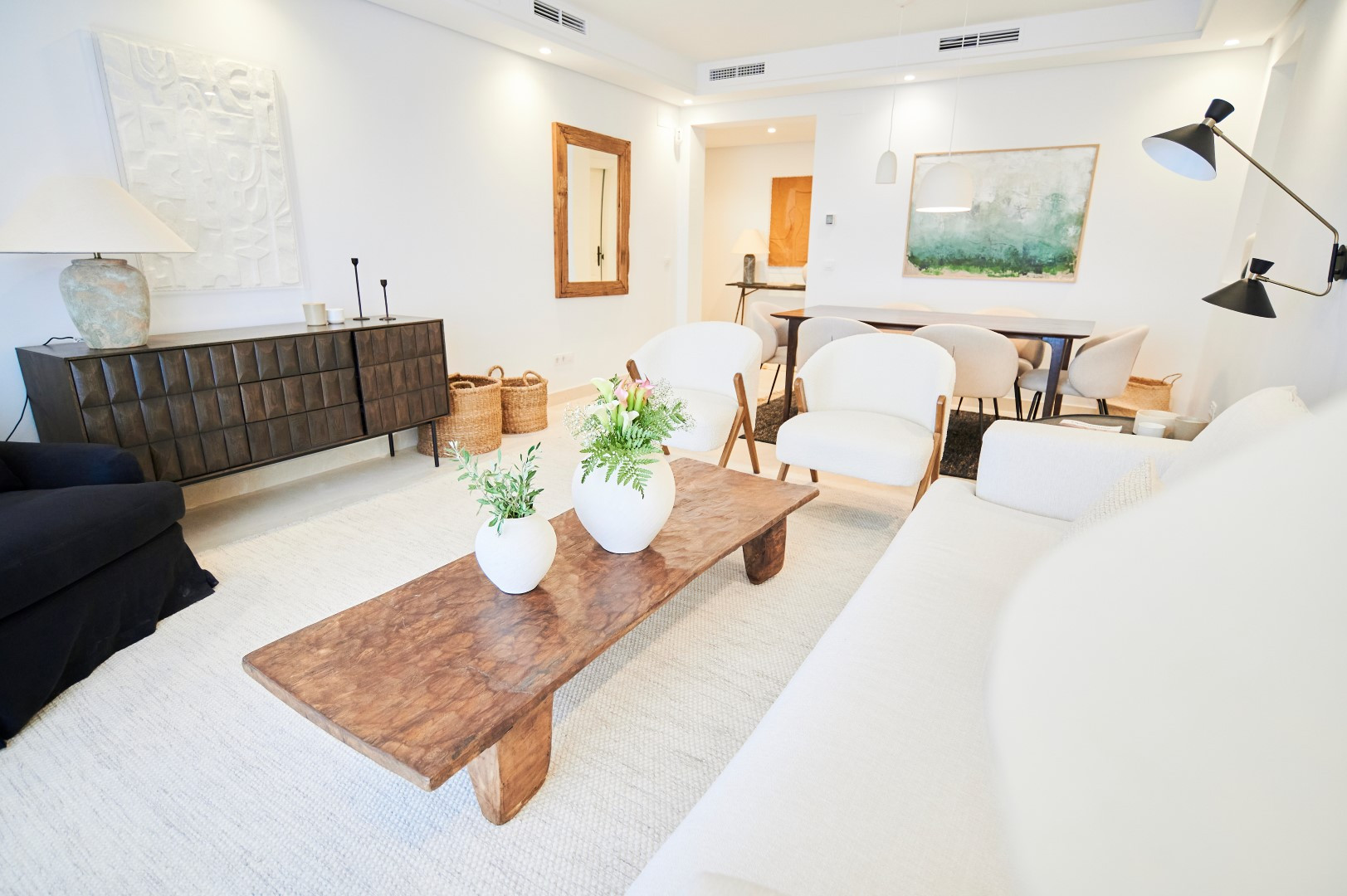 Piso de 2 Dormitorios en venta en Nueva Andalucía, Marbella