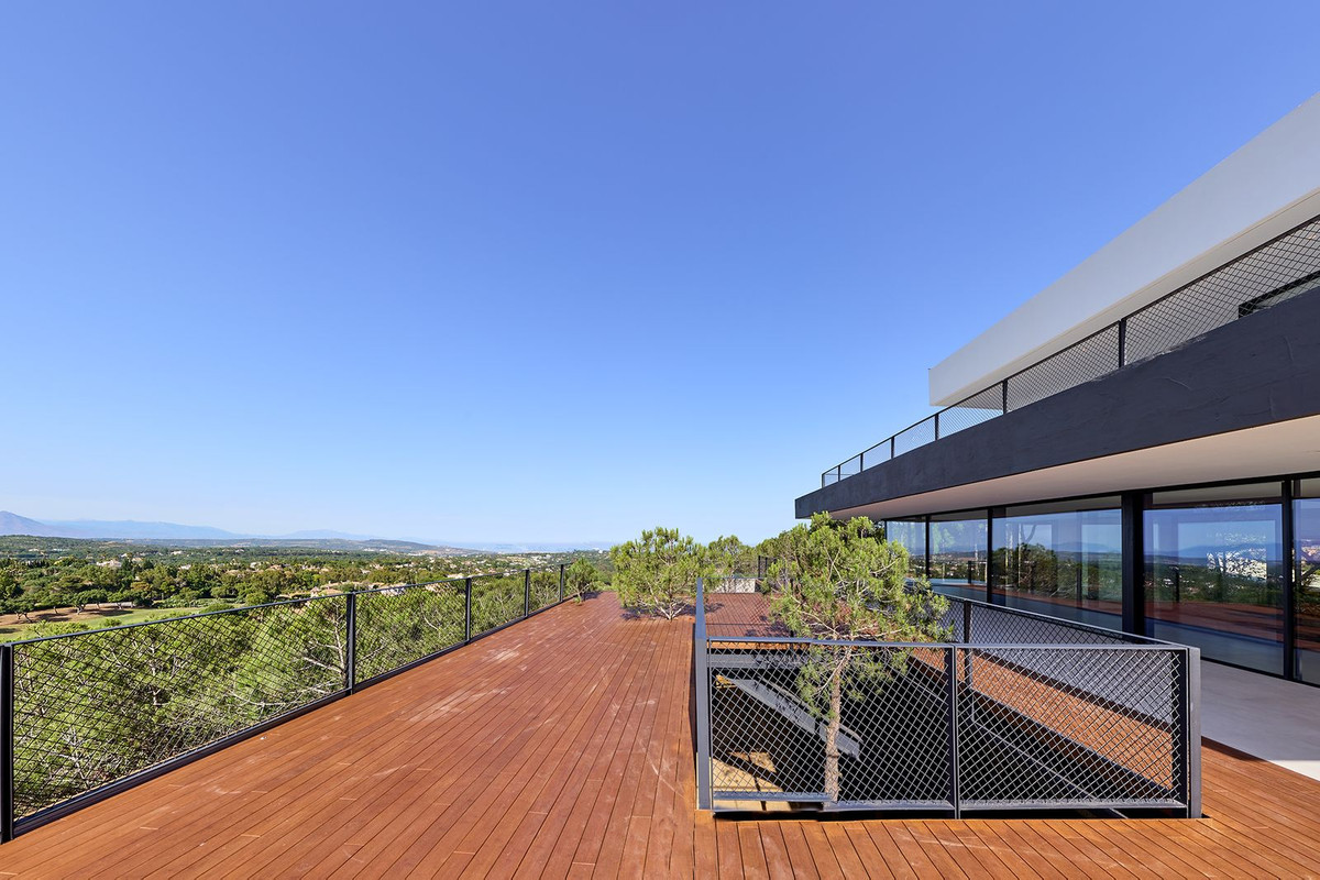 Casa de 5 Dormitorios y 6 Baños en venta en Sotogrande
