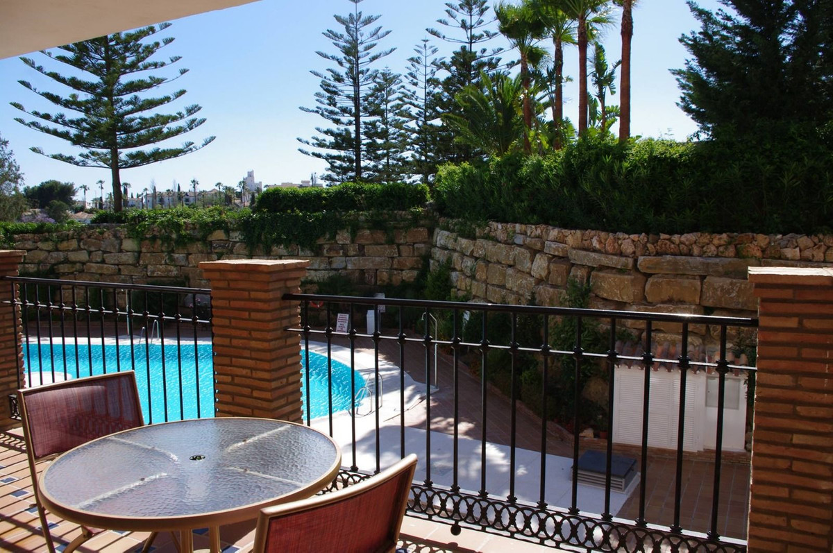 Piso de 2 Dormitorios y 2 Baños en venta en Mijas Golf