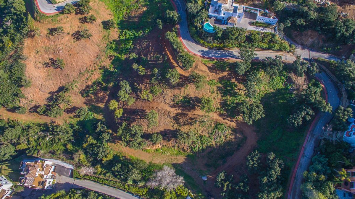 Terreno en venta en La Mairena, Marbella