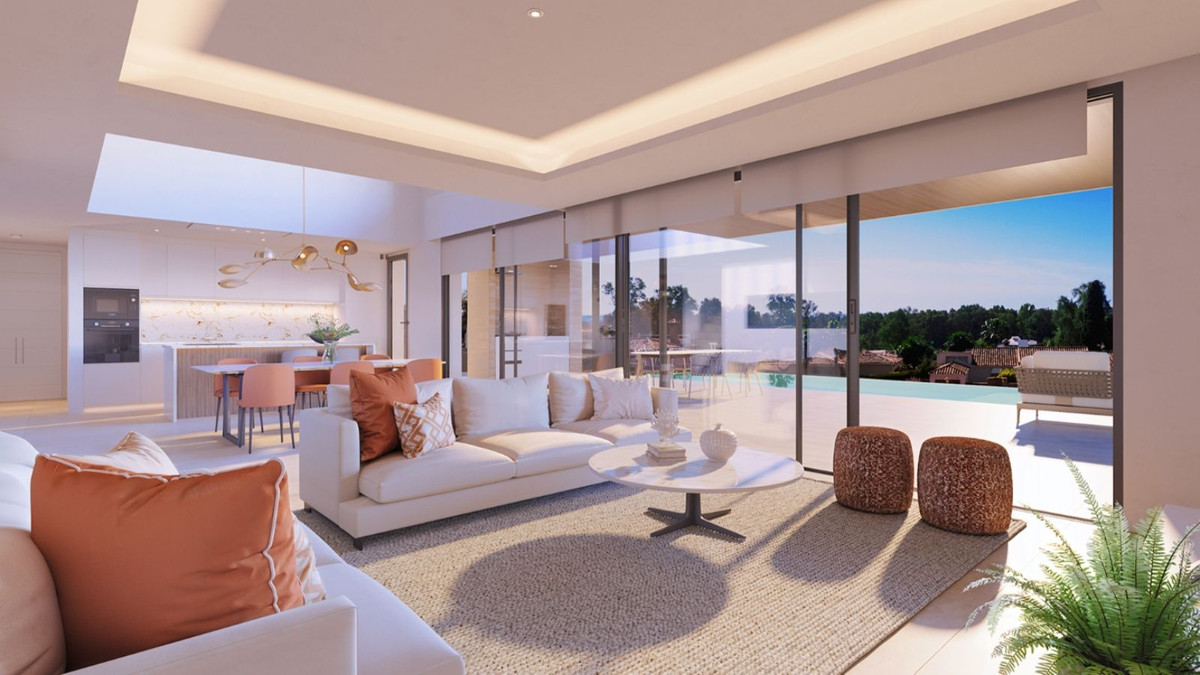 Casa de 3 Dormitorios y 5 Baños en venta en Atalaya, Estepona