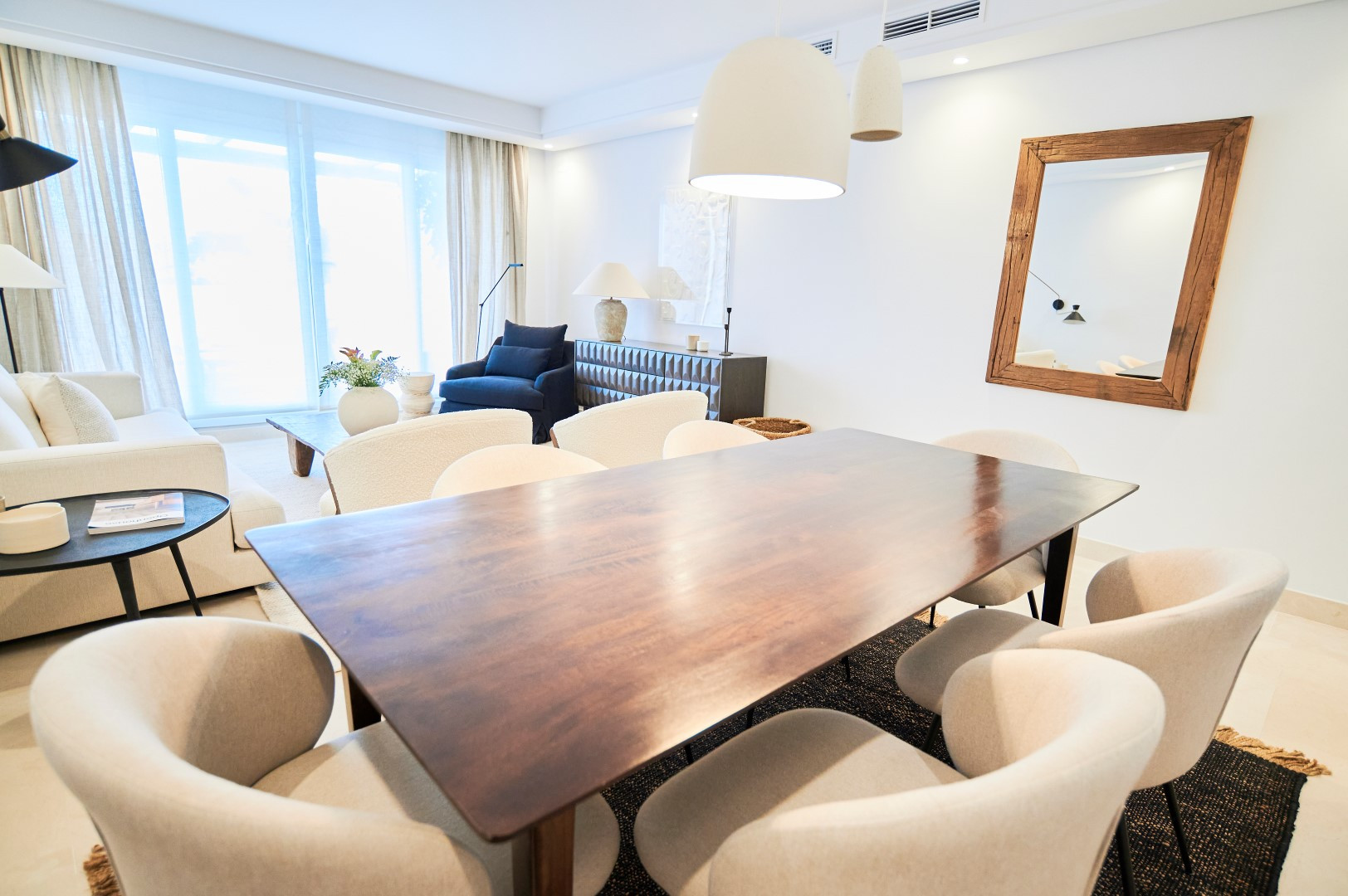 Piso de 2 Dormitorios en venta en Nueva Andalucía, Marbella