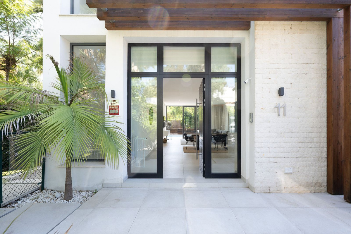 4 кровать 4 ванна Вилла для продажи в Atalaya, Estepona