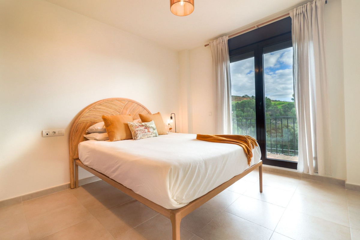 2 Bed, 2 Bath - Apartment for Rent in Los Monteros, Marbella