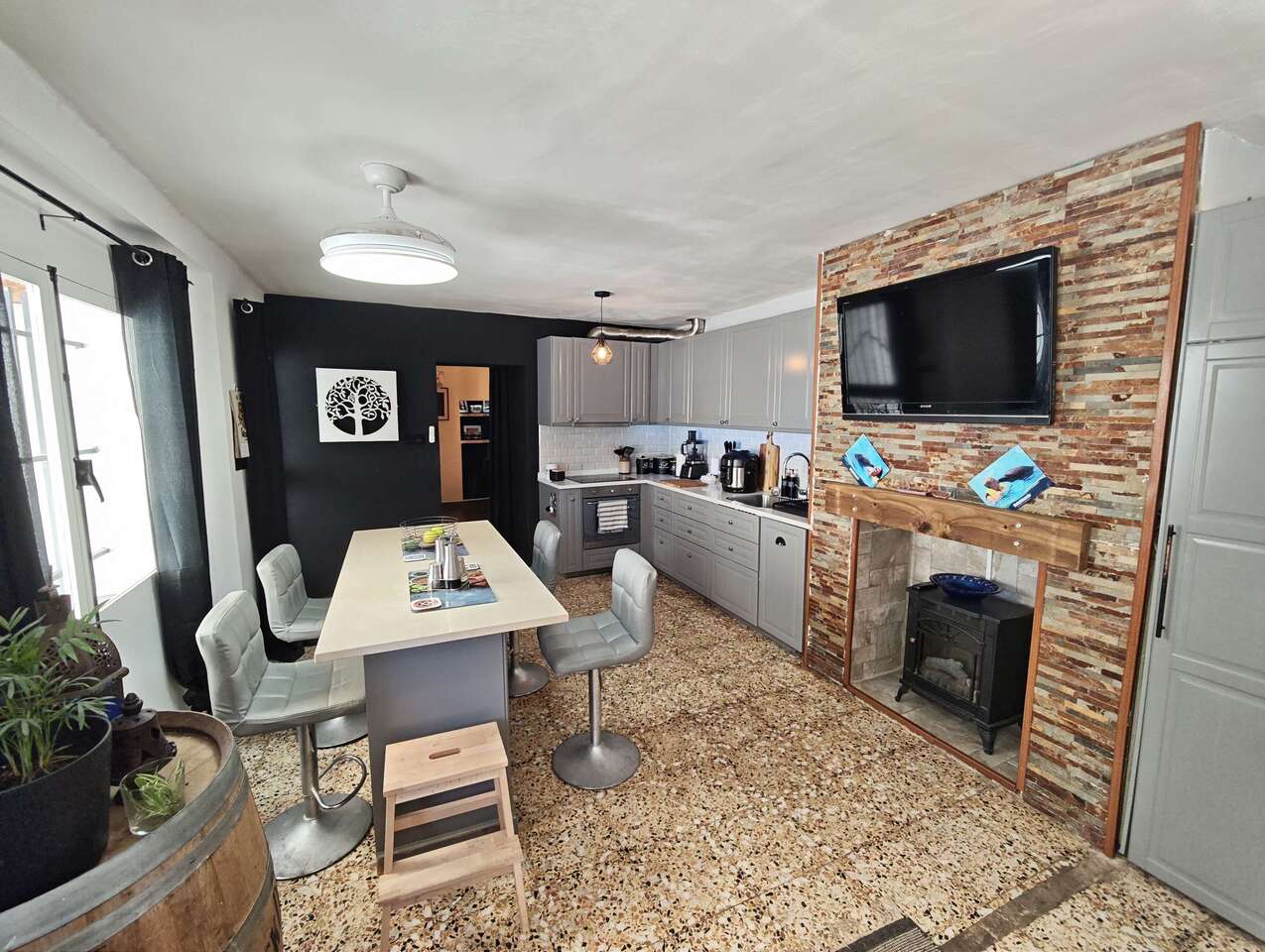 Casa Adosada de 5 Dormitorios en venta en El Pinós