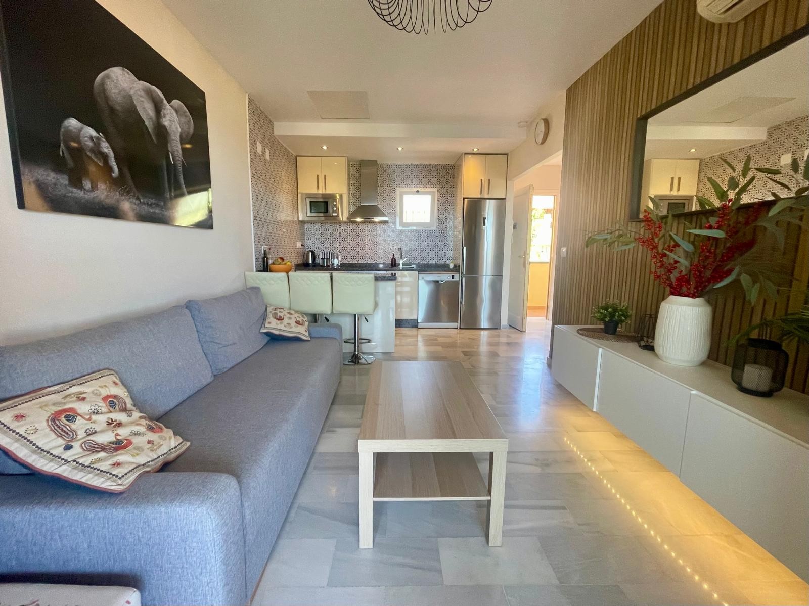 Piso de 1 Dormitorio y 1 Baño en venta en El Faro, Mijas