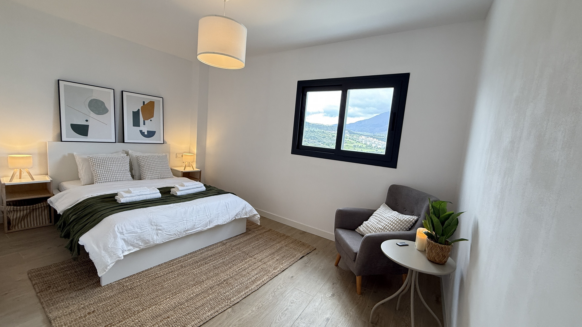 Piso de 3 Dormitorios en venta en Estepona