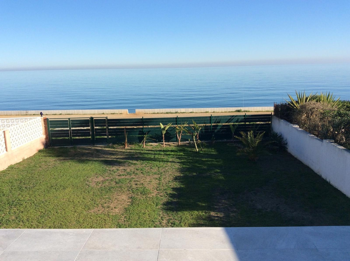 Casa de 4 Dormitorios en venta en Estepona