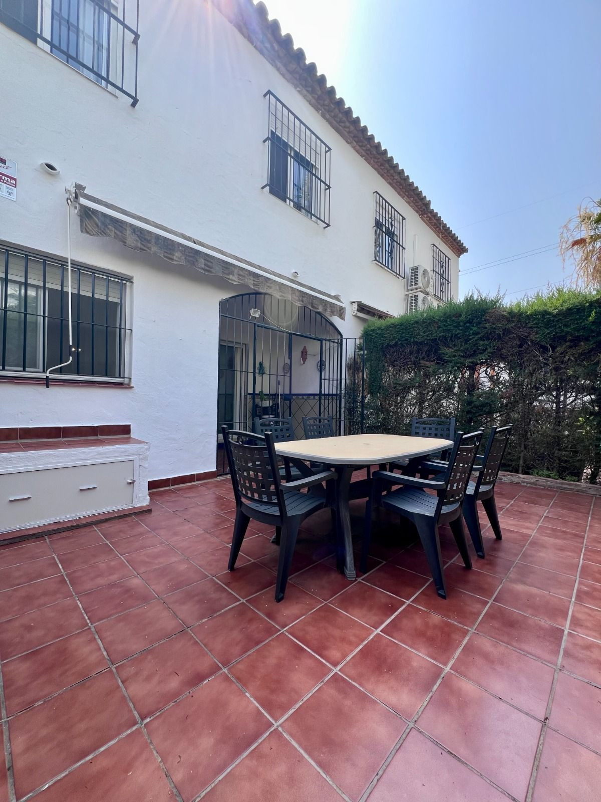 Casa Adosada de 3 Dormitorios en venta en Estepona