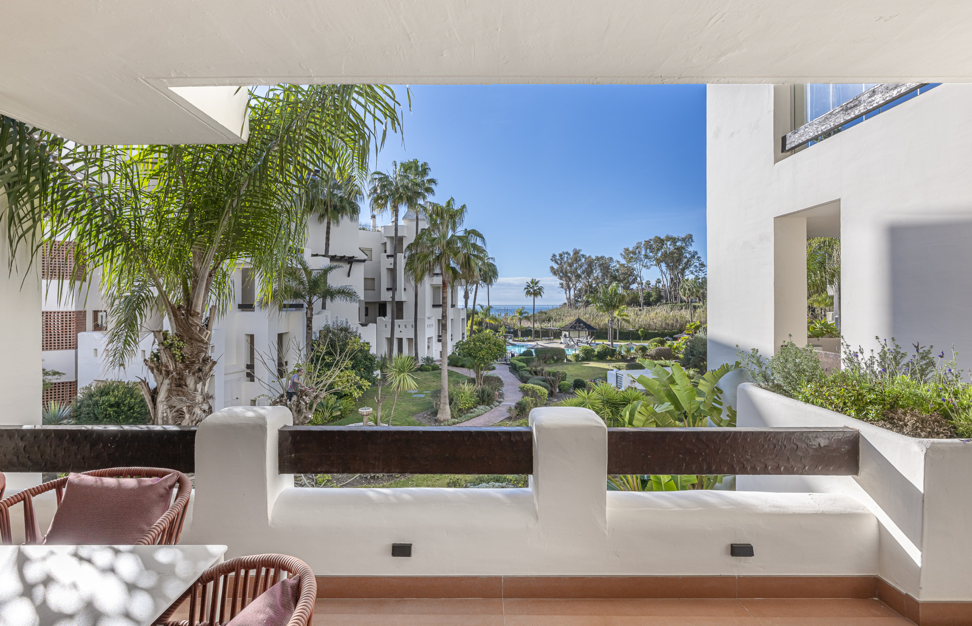 Piso de 3 Dormitorios y 2 Baños en venta en Estepona