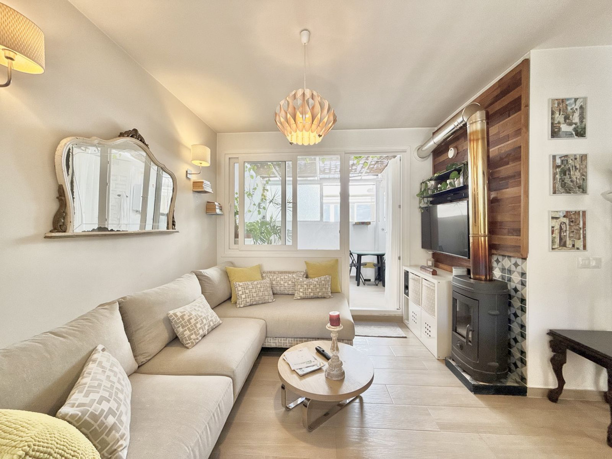Piso de 2 Dormitorios en venta en Fuengirola