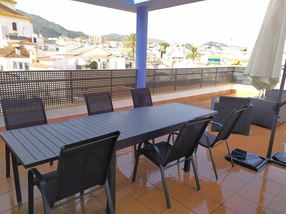 Ático de 3 Dormitorios y 3 Baños en alquiler en Marbella
