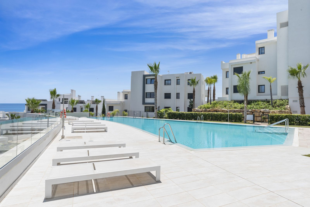 Piso de 2 Dormitorios y 2 Baños en venta en Estepona