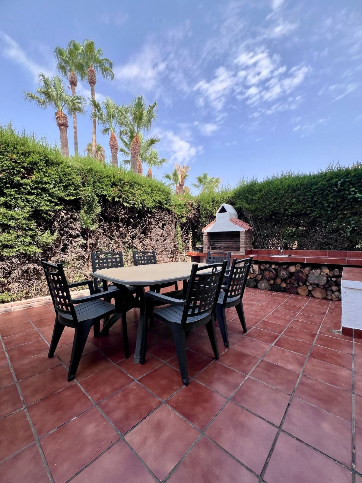 Casa Adosada de 3 Dormitorios en venta en Estepona