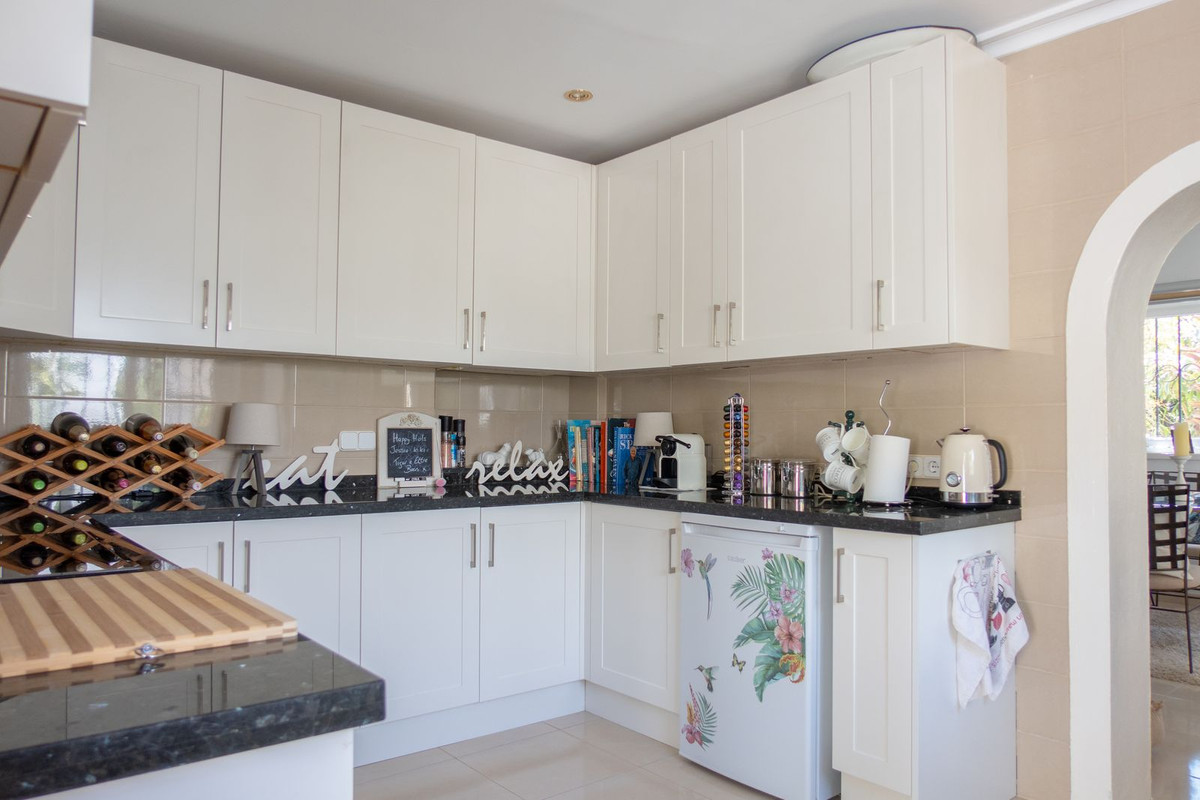 Casa de 3 Dormitorios y 2 Baños en venta en Estepona